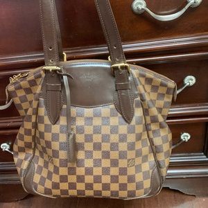 Authentic LV bag in good condition